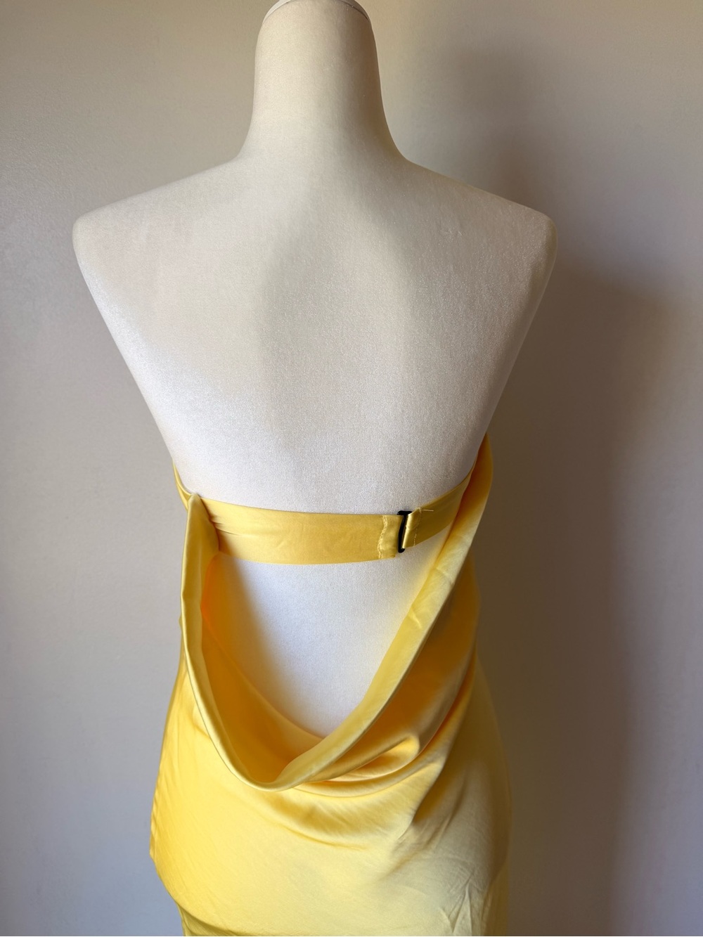 Commense Asymmetrical Lace Strapless Tube Midi Dres - Picture 8 of 9